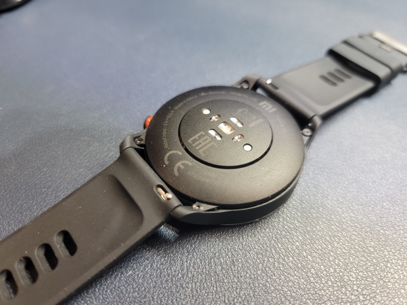 Xiaomi MI Watch 背面